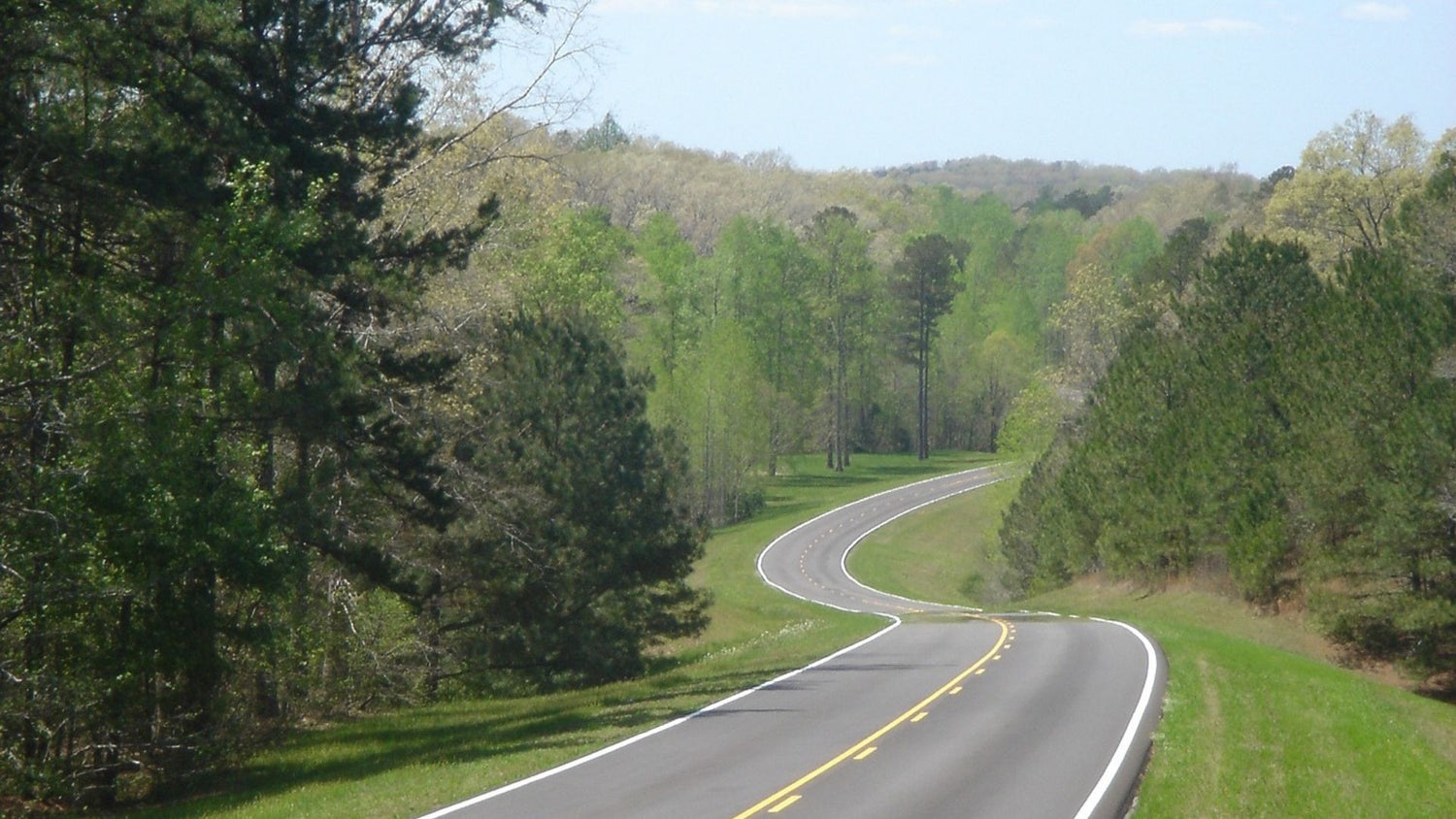 A scenic view in the Natchez Trace Parkway - History By Mail